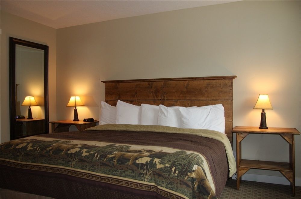 غرب يلوستون Moose Creek Inn المظهر الخارجي الصورة