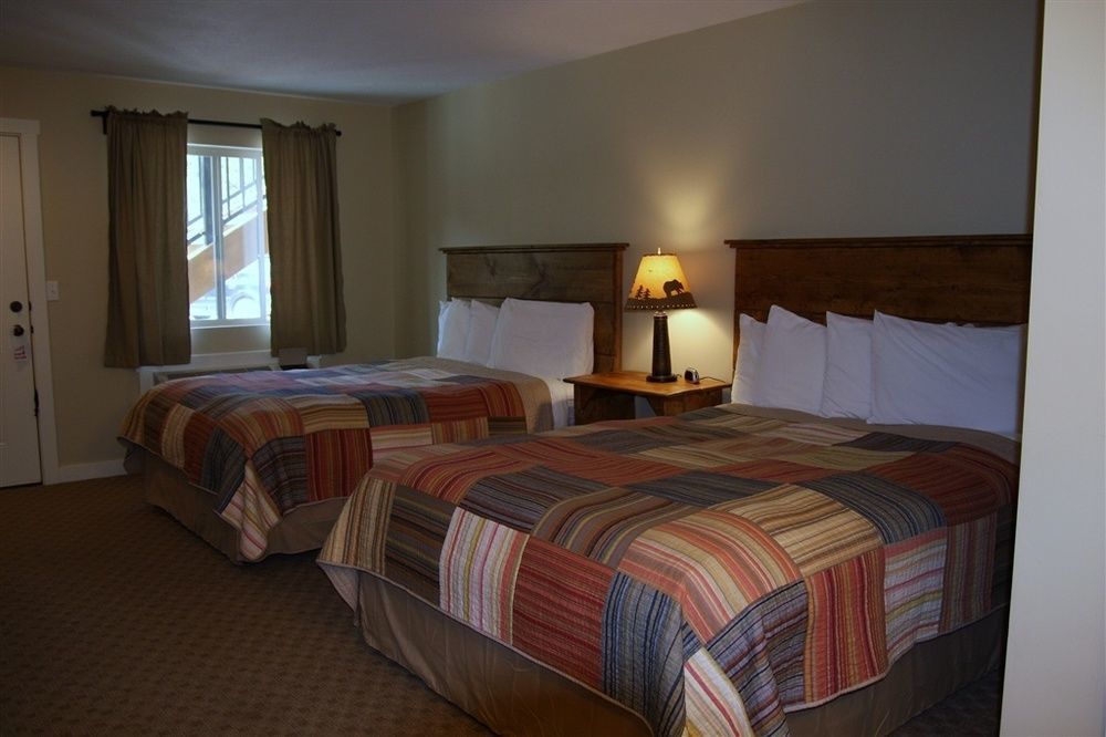 غرب يلوستون Moose Creek Inn المظهر الخارجي الصورة