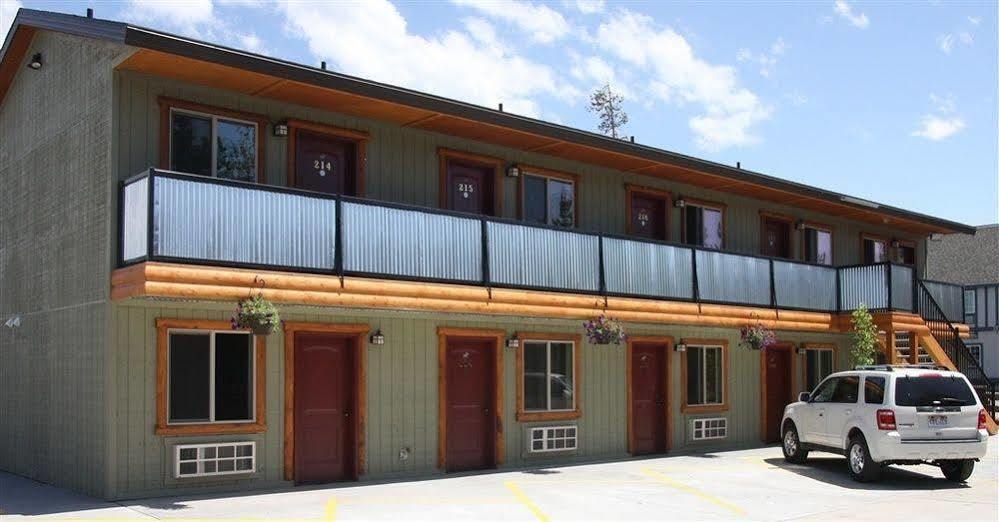 غرب يلوستون Moose Creek Inn المظهر الخارجي الصورة