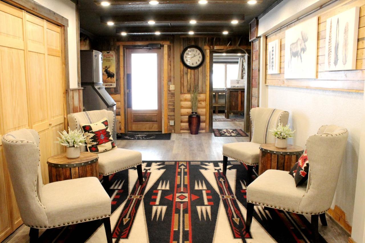غرب يلوستون Moose Creek Inn المظهر الخارجي الصورة