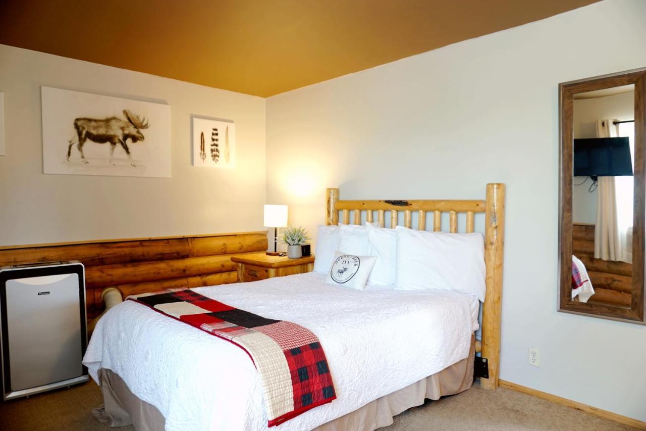 غرب يلوستون Moose Creek Inn المظهر الخارجي الصورة
